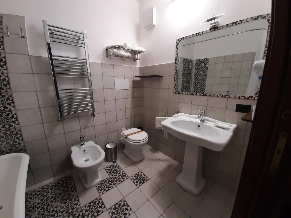Bnb Agora Panoramic Rooms Sciacca Bagian luar foto